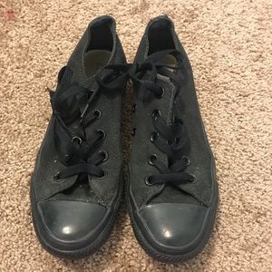 Black converse